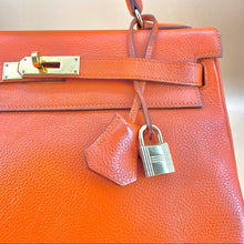 Load image into Gallery viewer, HERMES KELLY32 leather shoulder bag