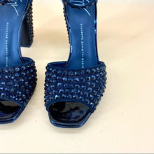 Load image into Gallery viewer, GIUSEPPE ZANOTTI black sandals