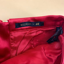 Load image into Gallery viewer, BALMAIN × HM red skirt