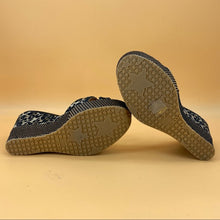 Load image into Gallery viewer, JIMMY CHOO sandals