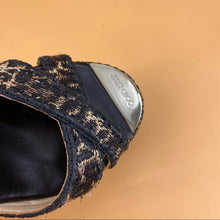 Load image into Gallery viewer, JIMMY CHOO sandals