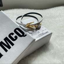 Load image into Gallery viewer, MCQUEEN SWALLOW LEATHER BRACELET