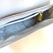 Load image into Gallery viewer, Celine Vintage shoulder bag pop