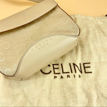 Load image into Gallery viewer, Celine Vintage shoulder bag pop