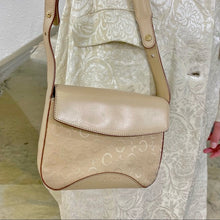 Load image into Gallery viewer, Celine Vintage shoulder bag pop