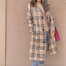 Load image into Gallery viewer, BURBERRY Padded trench coat