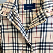 Load image into Gallery viewer, BURBERRY Padded trench coat