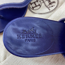 Load image into Gallery viewer, HERMES sandals caraibes toile H Panama
