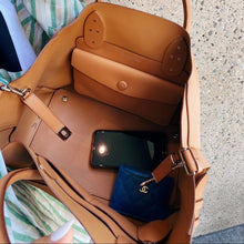 Load image into Gallery viewer, DIOR Open Bar leather 2way tote TWS