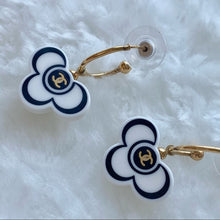 Load image into Gallery viewer, CHANEL Clouds earrings