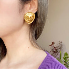Load image into Gallery viewer, CHANEL vintage gold earrings
