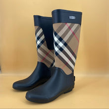 Load image into Gallery viewer, BURBERRY classic rain boots