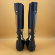 Load image into Gallery viewer, BURBERRY classic rain boots