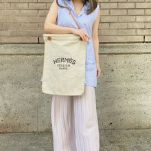 Load image into Gallery viewer, HERMES Aline grooming bag