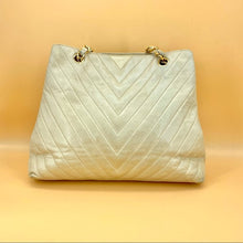 Load image into Gallery viewer, CHANEL Beige vintage lambskin Shoulder bag