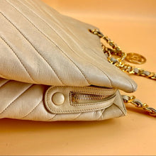 Load image into Gallery viewer, CHANEL Beige vintage lambskin Shoulder bag