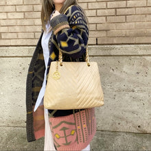 Load image into Gallery viewer, CHANEL Beige vintage lambskin Shoulder bag