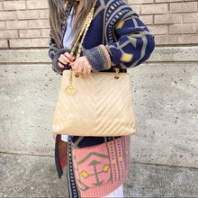 Load image into Gallery viewer, CHANEL Beige vintage lambskin Shoulder bag