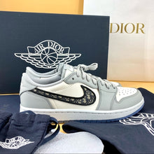 Load image into Gallery viewer, DIOR× Nike Jordan 1 Retro Low Dior sneaker NWT