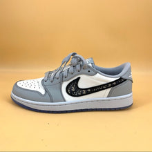 Load image into Gallery viewer, DIOR× Nike Jordan 1 Retro Low Dior sneaker NWT