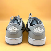 Load image into Gallery viewer, DIOR× Nike Jordan 1 Retro Low Dior sneaker NWT