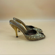 Load image into Gallery viewer, GUCCI Golden studded sandals