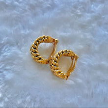 Load image into Gallery viewer, CHANEL vintage gold earrings