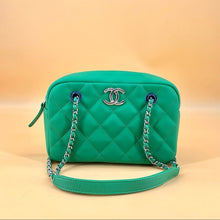 Load image into Gallery viewer, Chanel Camera Coco Rain greed Rubber Shoulder Bag