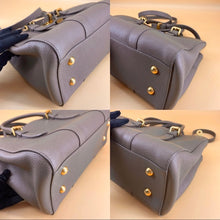 Load image into Gallery viewer, MULBERRY Bayswater Leather Double Zip Tote Bag