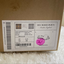 Load image into Gallery viewer, BURBERRY classic flip flops