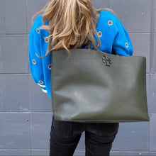 Load image into Gallery viewer, TORY BURCH Green leather tote