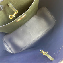 Load image into Gallery viewer, TORY BURCH Green leather tote
