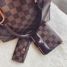 Load image into Gallery viewer, LOUIS VUITTON damier wallet