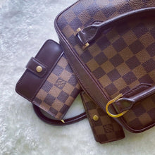 Load image into Gallery viewer, LOUIS VUITTON damier wallet