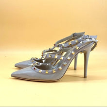 Load image into Gallery viewer, VALENTINO GARAVANI Rockstud 10cm pumps