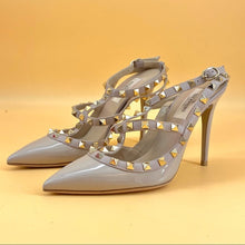 Load image into Gallery viewer, VALENTINO GARAVANI Rockstud 10cm pumps