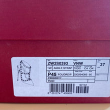 Load image into Gallery viewer, VALENTINO GARAVANI Rockstud 10cm pumps