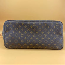 Load image into Gallery viewer, LOUIS VUITTON Neverfull GM tote