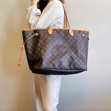 Load image into Gallery viewer, LOUIS VUITTON Neverfull GM tote