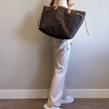 Load image into Gallery viewer, LOUIS VUITTON Neverfull GM tote