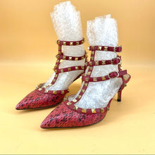 Load image into Gallery viewer, Valentino Garavani snakeskin sandals