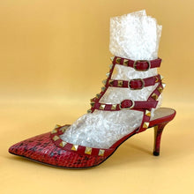 Load image into Gallery viewer, Valentino Garavani snakeskin sandals
