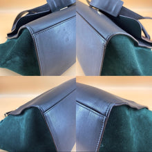 Load image into Gallery viewer, CELINE Smooth Calfskin Medium Bag Trapeze