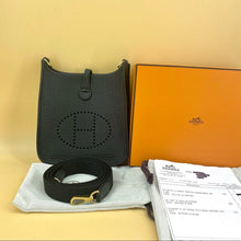 Load image into Gallery viewer, HERMES Evelyn16 crossbody leather bag