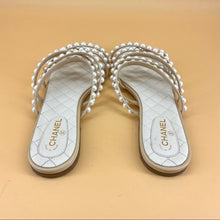 Load image into Gallery viewer, CHANEL pearl flat sandals