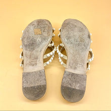 Load image into Gallery viewer, CHANEL pearl flat sandals