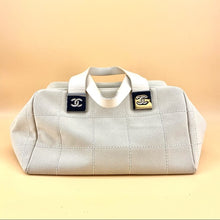 Load image into Gallery viewer, CHANEL vintage beige handbag