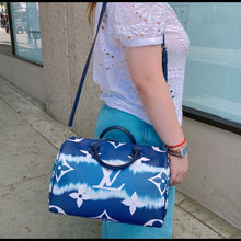 Load image into Gallery viewer, Louis Vuitton Speedy Escale Monogram Giant 30