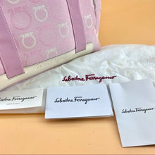 Load image into Gallery viewer, Salvatore Ferragamo pink shoulder bag TWS