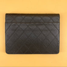 Load image into Gallery viewer, CHANEL vintage lambskin classic wallet